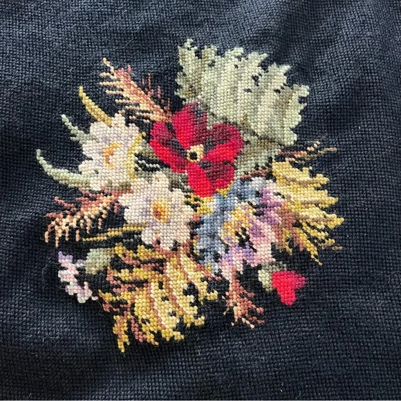 20”x18-1/2” Vintage Needlepoint Canvas. - Picture 3 of 10